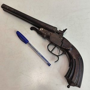 Lote siguiente: Pistolón Antiguo Doble Caño Siglo XIX con Mecanismo Funcional