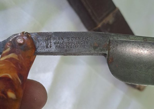Navaja de Barbero Alemana Solingen en su caja - imagen 3