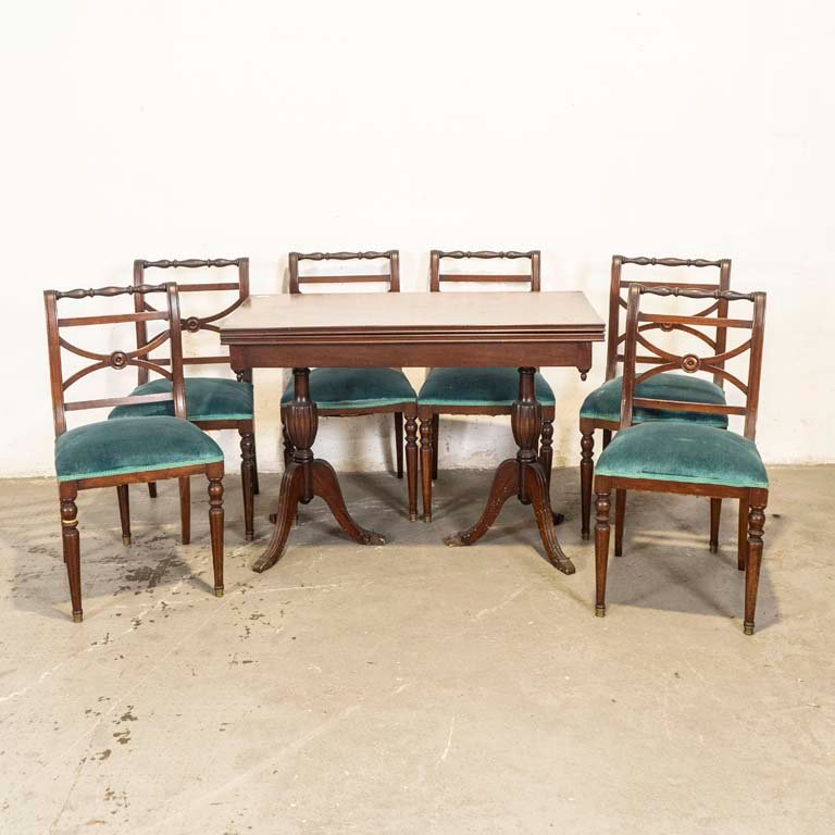 Lote siguiente: Mesa y sillas estilo Sheraton para un hogar elegante