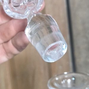Licorera Antigua de Cristal Tallado con Tapón - imagen 4