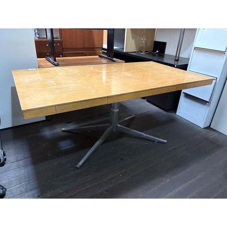 Item 2104617 - Image 0