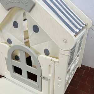 Casita de Juguetes Plástica Infantil con Alfombra de Juego - imagen 3