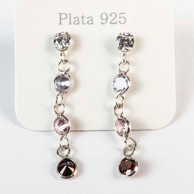 Lote anterior: Parejas de pendientes de plata con cristales