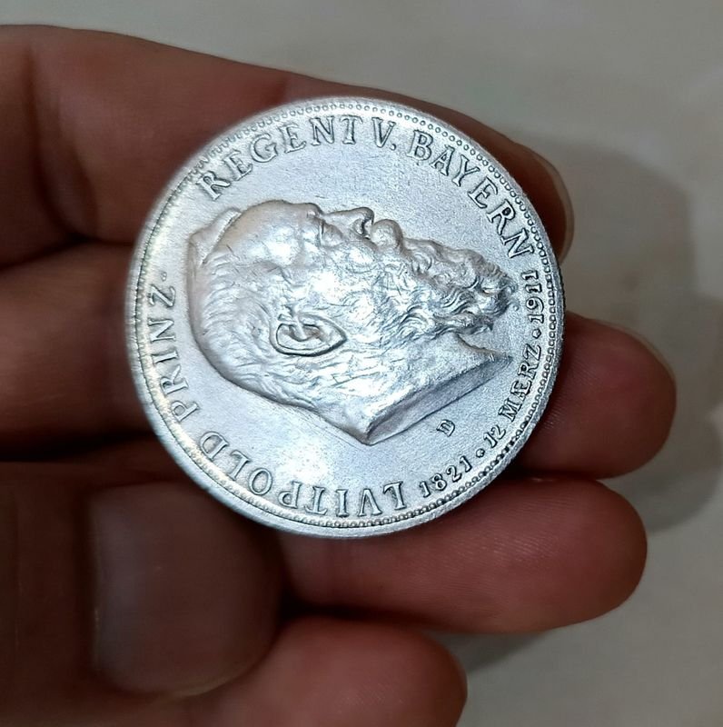 Moneda de 5 marcos del Imperio Alemán de Baviera de 1911 - imagen 3