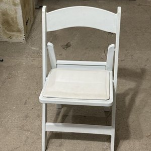Lote de Sillas de Plástico Blanco para Eventos - imagen 17