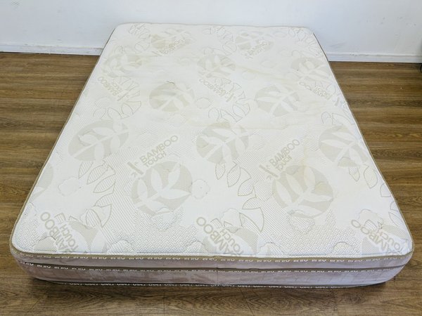 Colchón Queen de Resortes Bamboo Touch 160x200x30cm - imagen 1