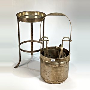 Champañera de Pie Antigua en Metal con Accesorios - imagen 4