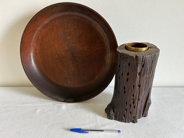 Set de Adornos Rústicos: Plato de Madera y Portavela de Tronco - imagen 1