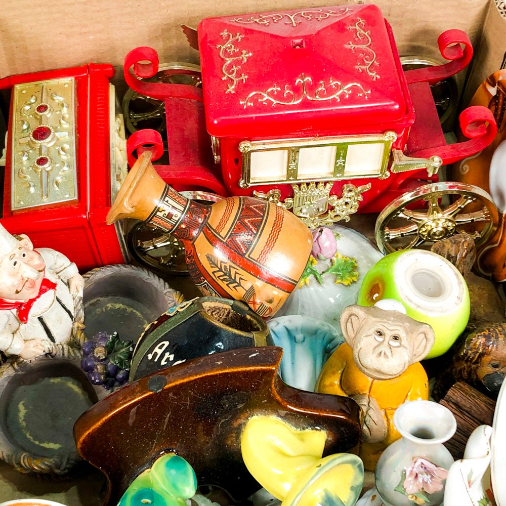 Lote de adornos y figuras variadas - imagen 3