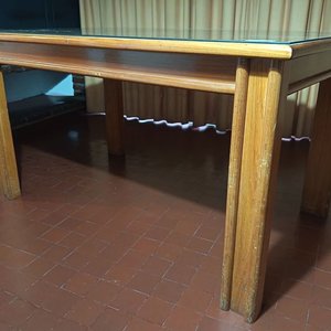 Juego de Comedor: Mesa Extensible con Tapa de Vidrio y 6 Sillas Tapizadas - imagen 10