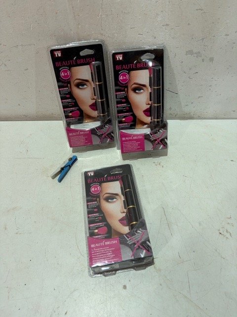 Set de 3 brochas de maquillaje "Beaute Brush"
