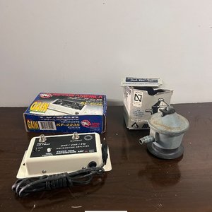 Lote siguiente: Válvula y Amplificador de Señal UHF/VHF/FM