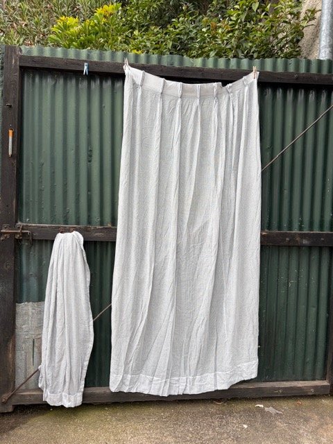 Juego de 2 Cortinas Blancas con Rayas Finas