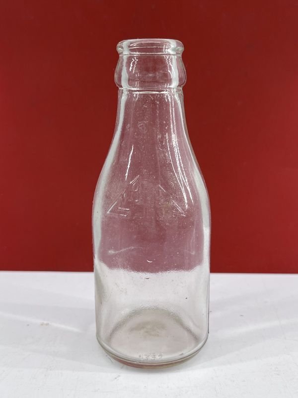 Botella Antigua de Vidrio Transparente con Logo "Galiep" y Número "4357" - imagen 1