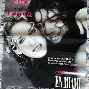 Lote siguiente: Poster Original "Rapsodia en Miami" (1995) con Antonio Banderas y Mia Farrow