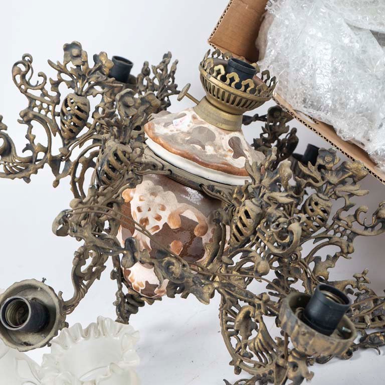 Lámpara de 7 luces en bronce y mayólica con detalles en metal - imagen 2