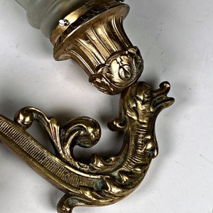 Aplique de Bronce Estilo Clásico con Fanal - imagen 2
