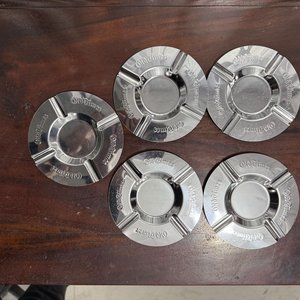 Lote de 5 Ceniceros Redondos de Metal Cromado "Old Times" - imagen 2