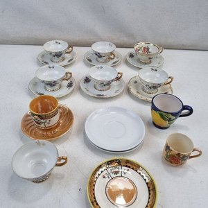 Lote Surtido de Tazas y Platos de Porcelana Antigua, Incluye Grindley England - imagen 2