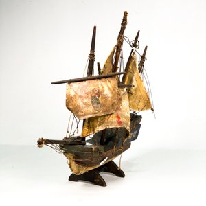 Barco Velero Antiguo de Madera, Azul y Dorado, 42 cm - imagen 4