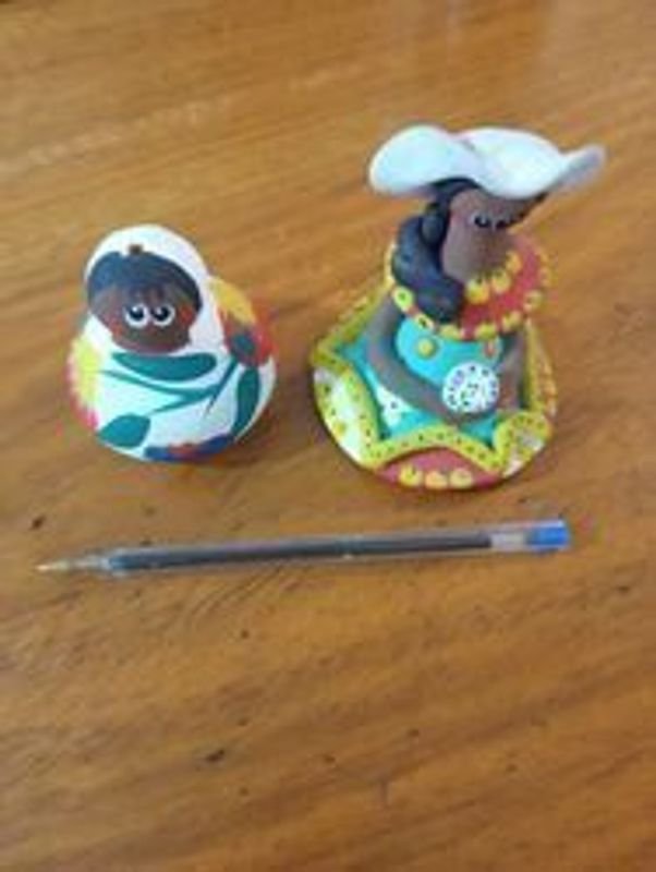Figurinas y accesorios de porcelana decorativa - imagen 2