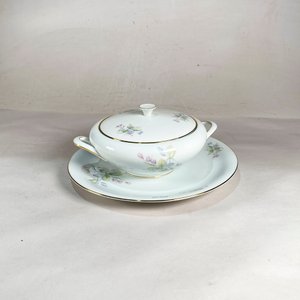 Lote anterior: Fuente Circular y Guisera de Porcelana Bavaria con Decorado Floral y Guardia Dorada