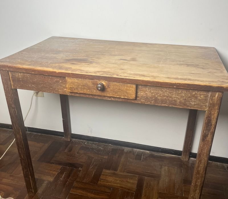 Mesa de cocina en madera - imagen 3