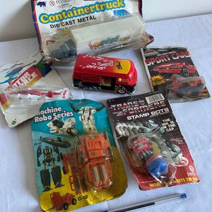 Lote de juguetes y autos coleccionables - imagen 2