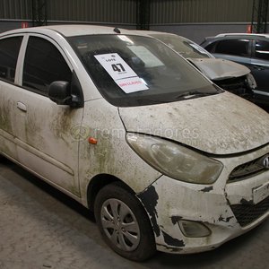 Lote siguiente: Hyundai i10 Blanco Sucio para Repuestos o Reparación