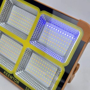 Foco de Trabajo LED Solar KEEMTOR 300W con Indicador de Carga - imagen 10