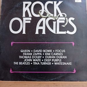 Lote siguiente: Vinilo LP "Rock of Ages" Queen, David Bowie, Deep Purple y más