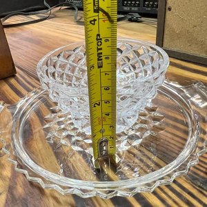 Compotera y Bandeja de Vidrio Transparente con Diseño Geométrico - imagen 6