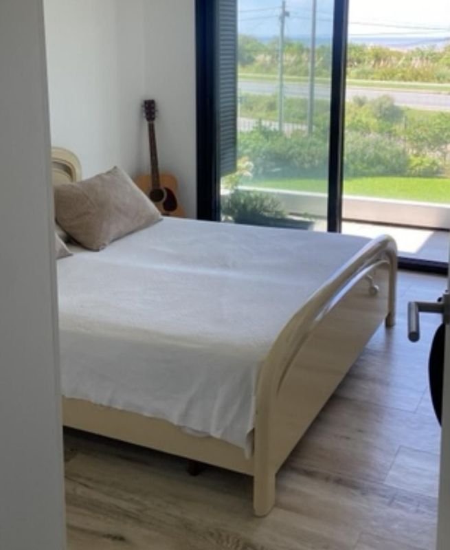Juego de dormitorio Completo con Cama King y Accesorios - imagen 5