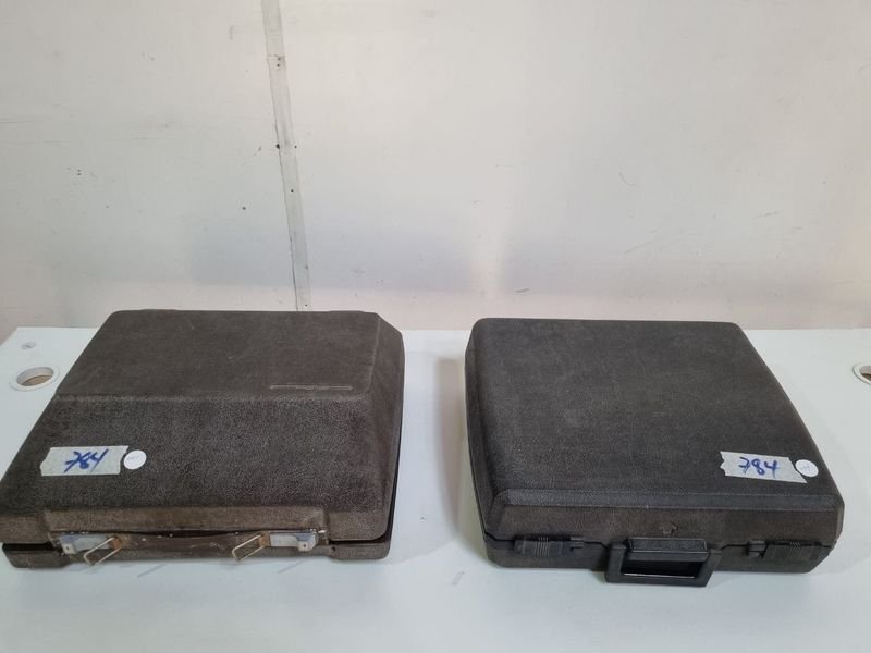 Máquinas de escribir antiguas y nuevas en venta - imagen 15
