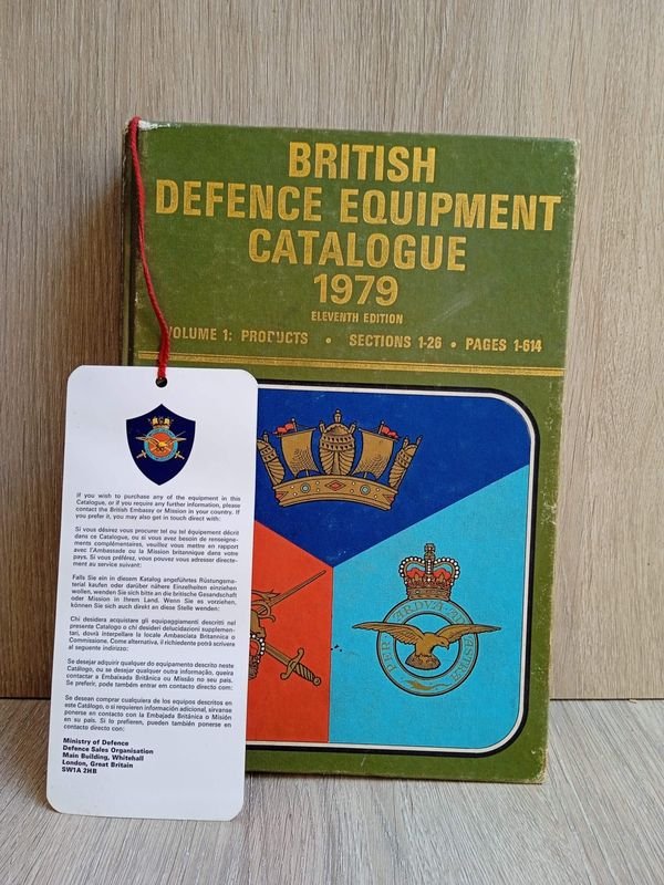 Catálogo de Armamento Británico en 1979 - ARA HÉRCULES Argentino - imagen 1