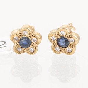 Lote anterior: Par de Arracadas de Oro 18k con Zafiros y Brillantes