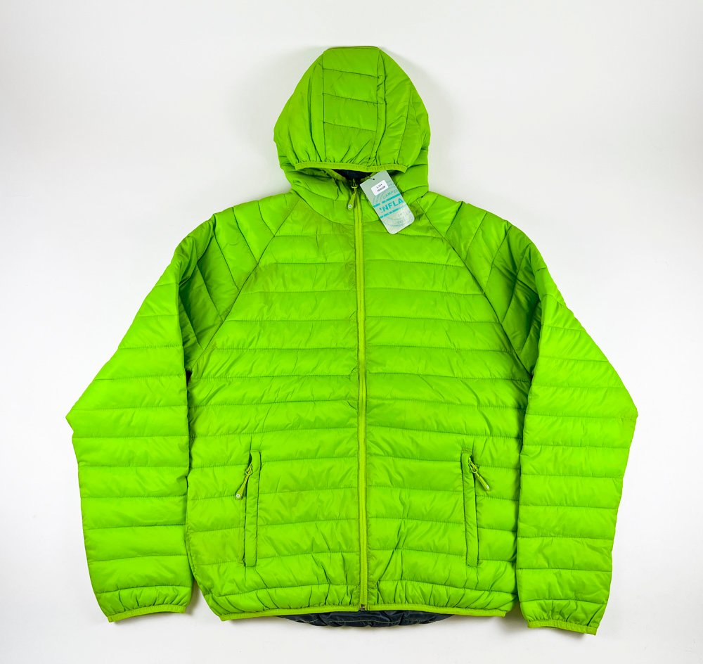 Lote anterior: Campera inflada Zenit, color Verde manzana, talle M.
