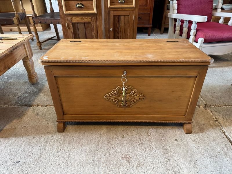 Item 877774 - Image 1