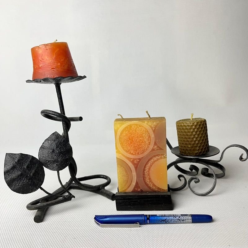 Lote anterior: Candelabros rústicos en hierro con velas decorativas