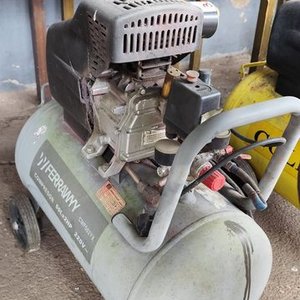Compresor de Aire Ferrawyy 50 Litros - imagen 1