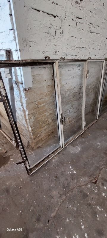 Ventana de 3 hojas en buen estado - imagen 2