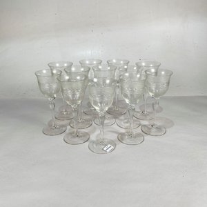 Doce Copas de Cristal Hialino Talladas - 17 cm - imagen 1
