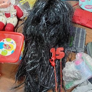Lote Variado: Muñecas, Accesorios de Moda, Juguetes y Más - imagen 8