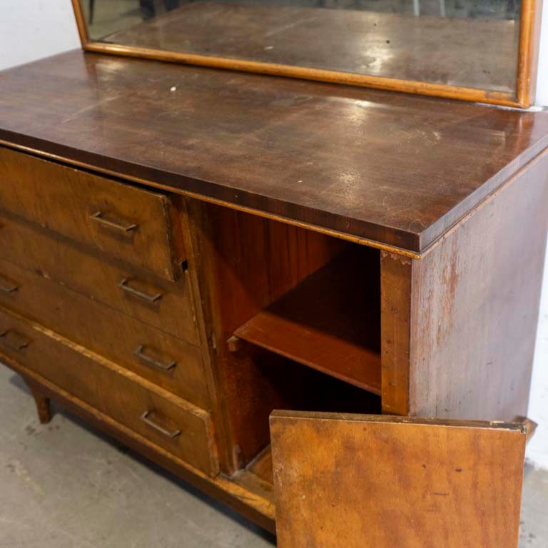 Item 2106846 - Image 1