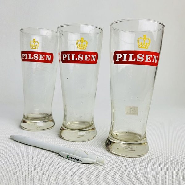 Copas coleccionables altas para cerveza marca Pilsen - imagen 3