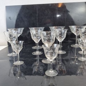 Set de 12 Copas de Cristal Grabadas - imagen 3
