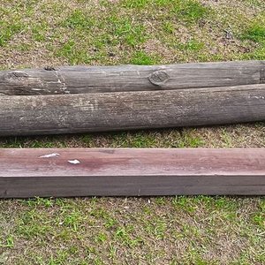 Dos tirantes Cilindrico de madera con Detalles de Uso Medidas: Largo 300 cm  x Diámtero 12 cm /  Tirante rectangular de madera Noble .Medidas: Largo 152 cm  x 9 cm x 15 cm - imagen 6