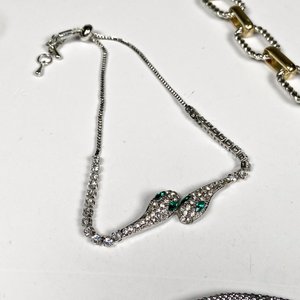 Conjunto de Joyería: Cadena Gruesa y Pulseras Diseño Serpiente con Piedras - imagen 4