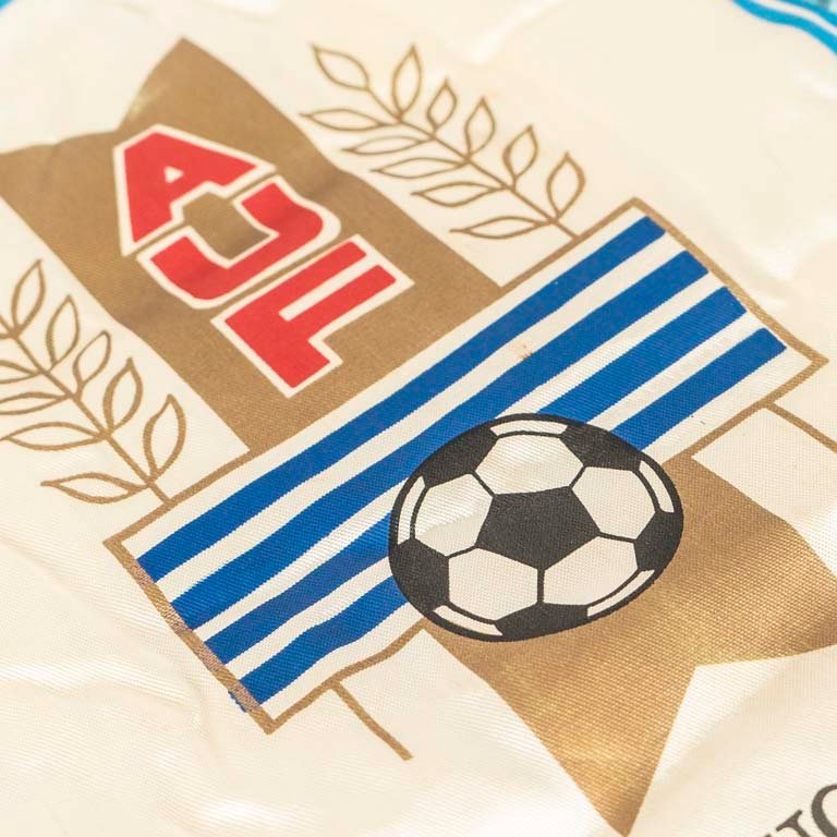 Banderín de intercambio de la AUF en el Mundial de Italia 90' - imagen 2