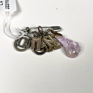 Lote de Siete Dijes de Plata con Piedra Morada - imagen 2